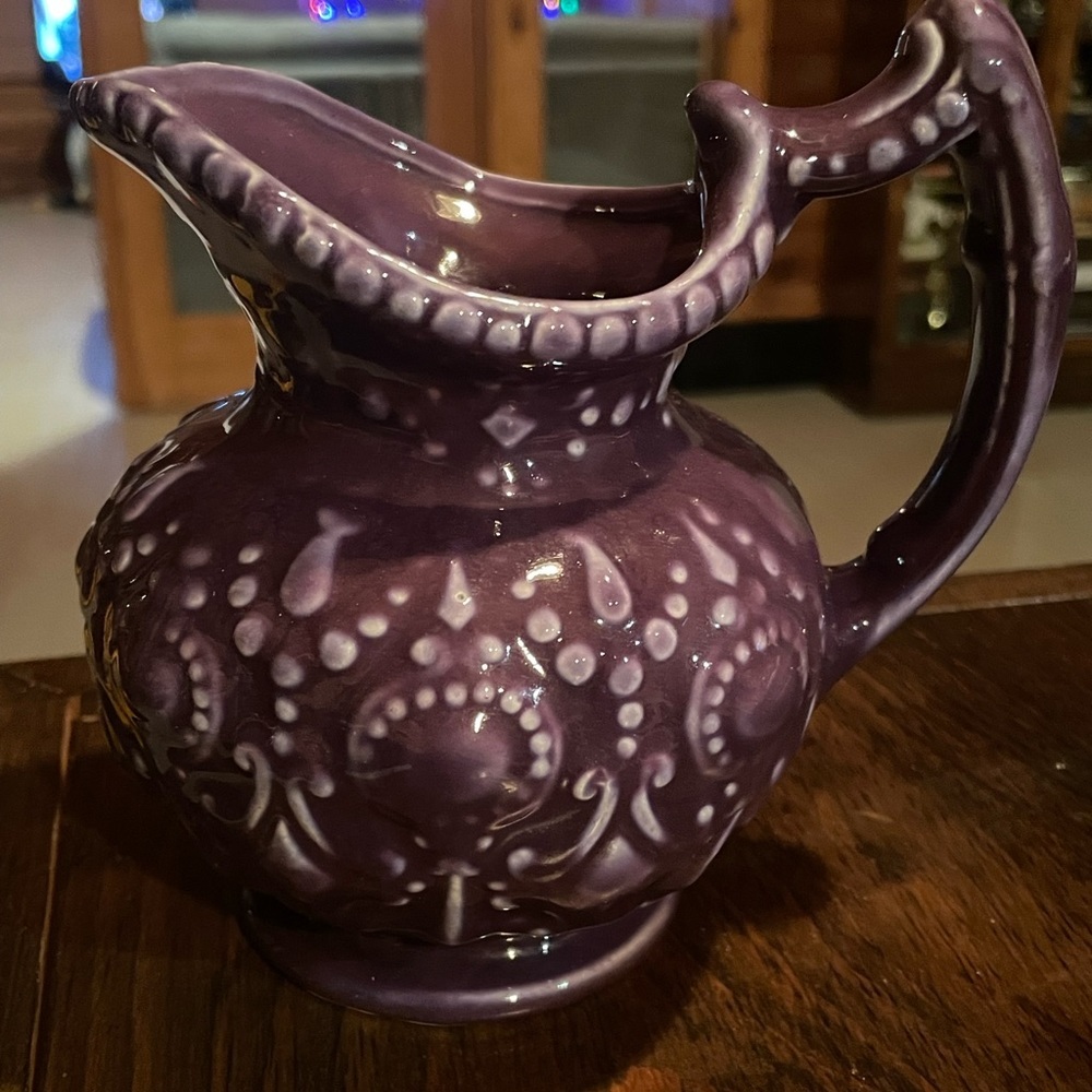 Camark Pottery Pitcher Embossed Ornate Purple Baroque Style Vintage - Picture 11 of 12